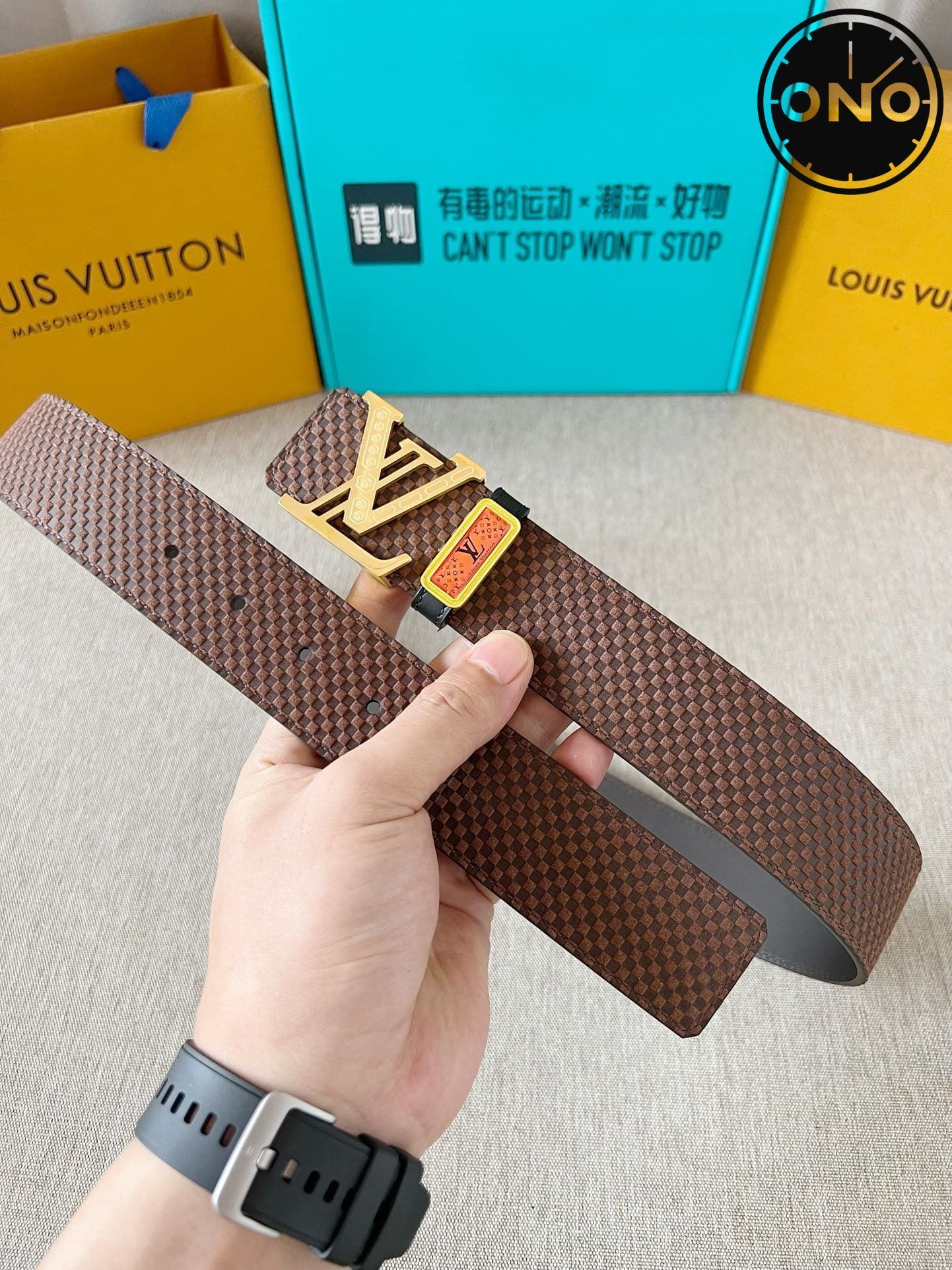 lv_belt_107_2.jpg