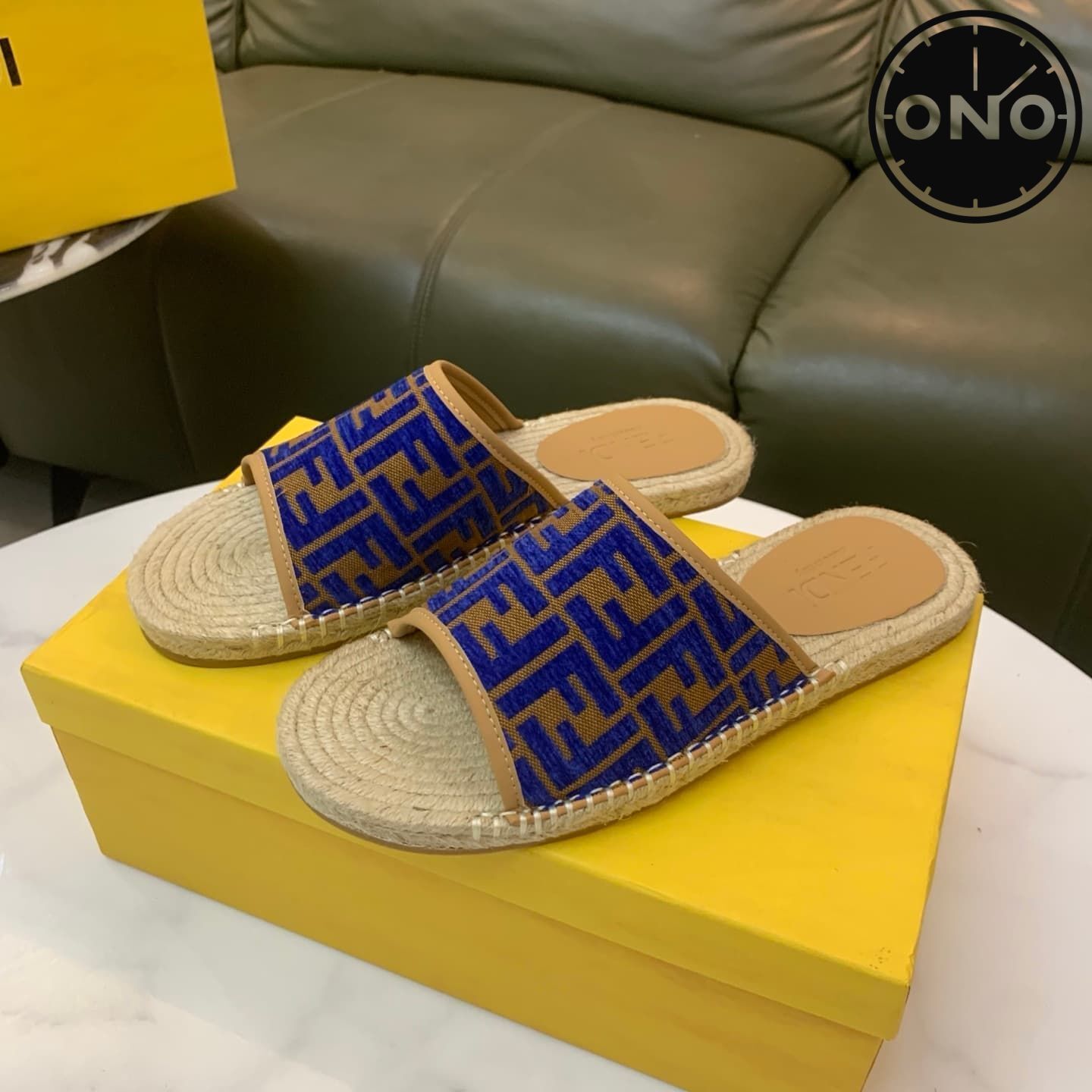fendi-slippers_27_2.jpg