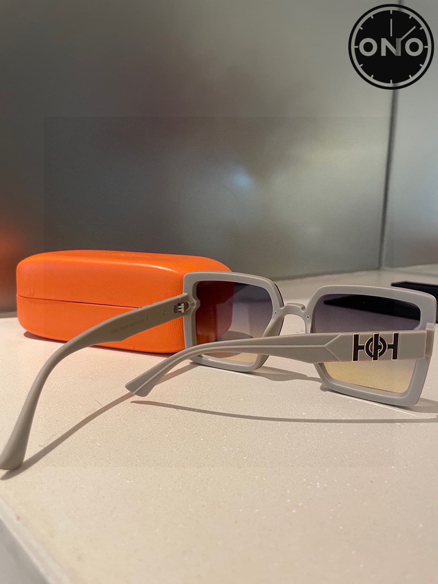 hermes-glasses_10_7.jpg