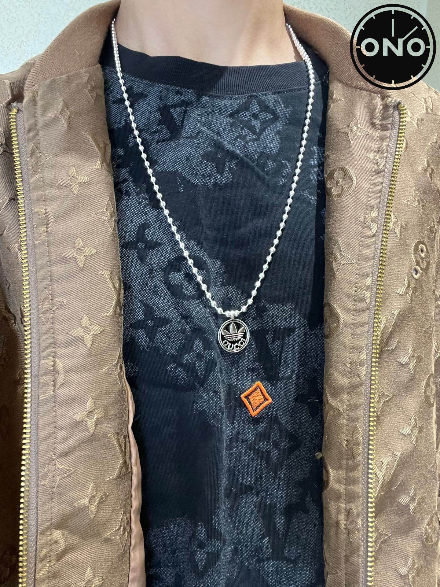 gucci-necklace_4_5.jpg