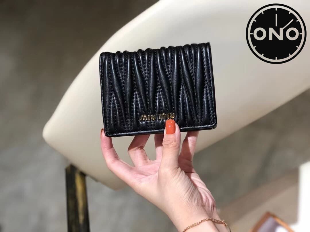 miumiu_wallet_16_8.jpg