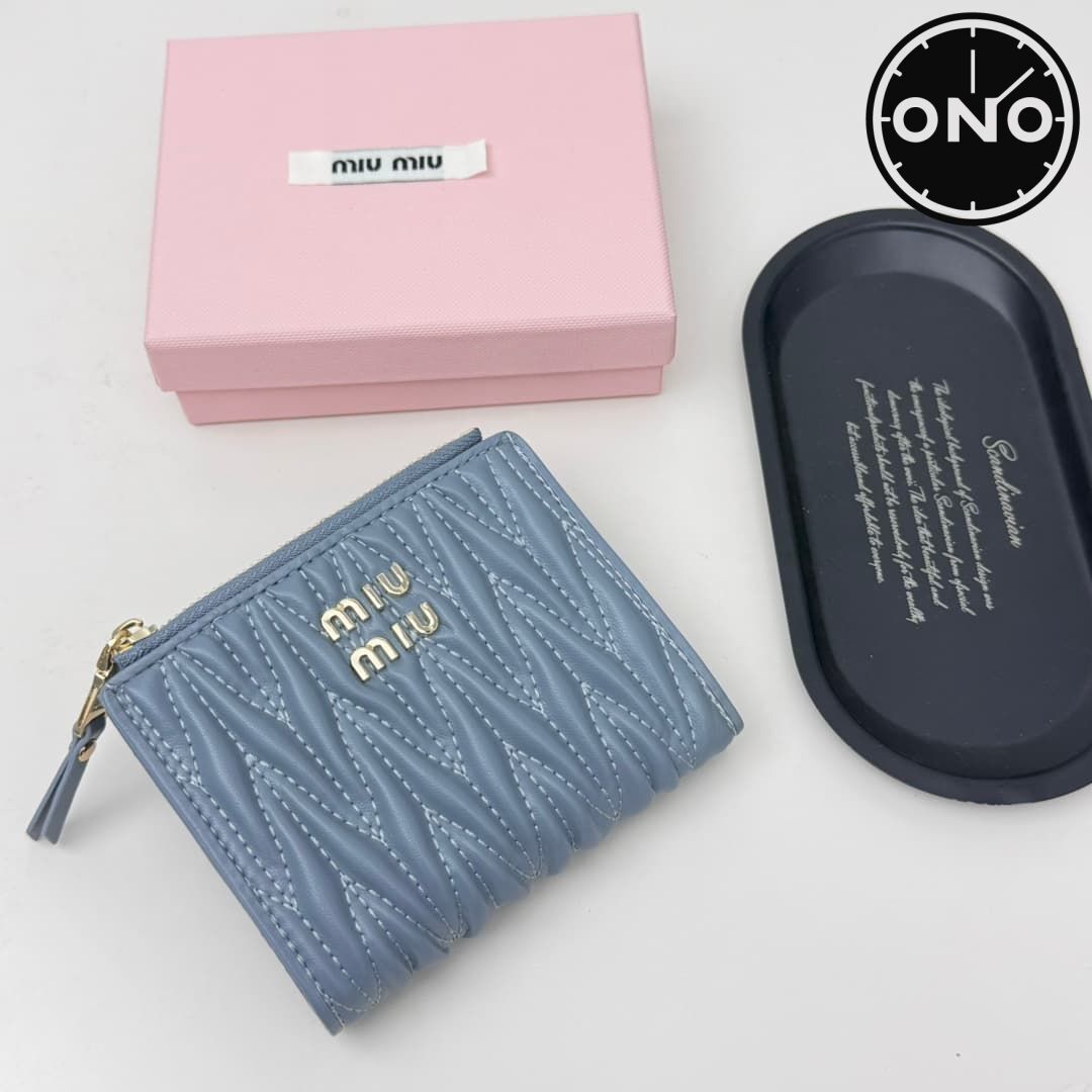 miumiu_wallet_21_1.jpg
