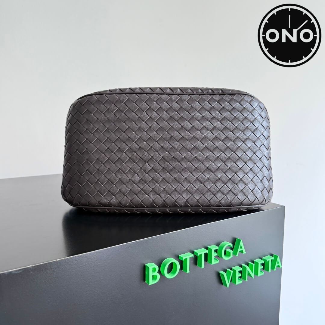 bottega_veneta_women_63_2.jpg
