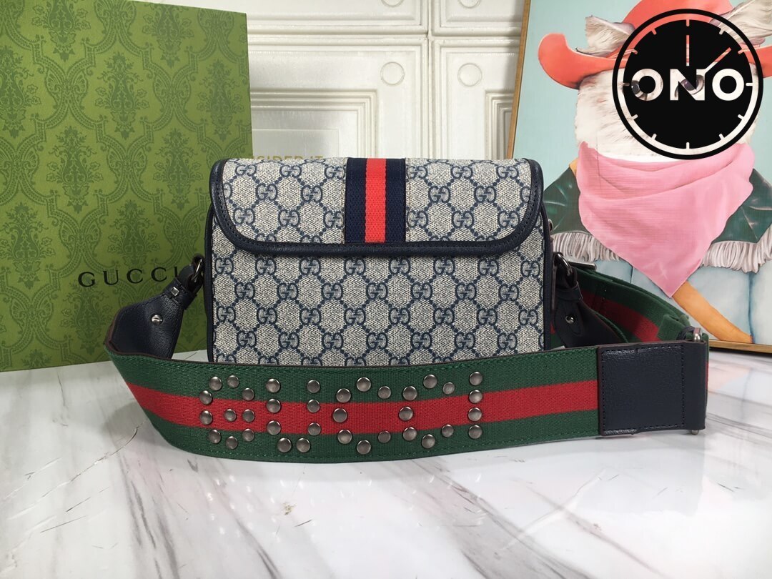 gucci_women_37_2.jpg