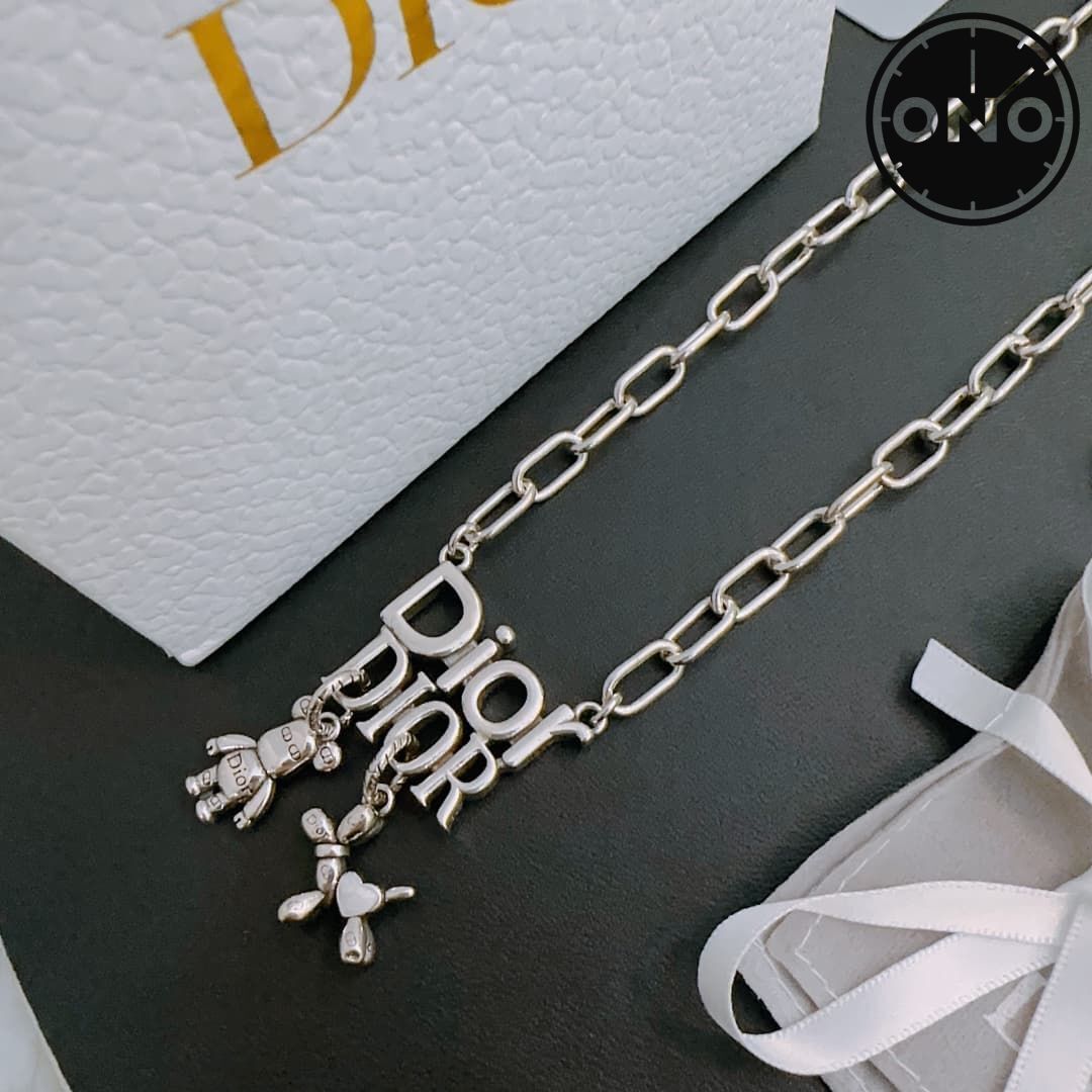 dior-necklace_101_4.jpg