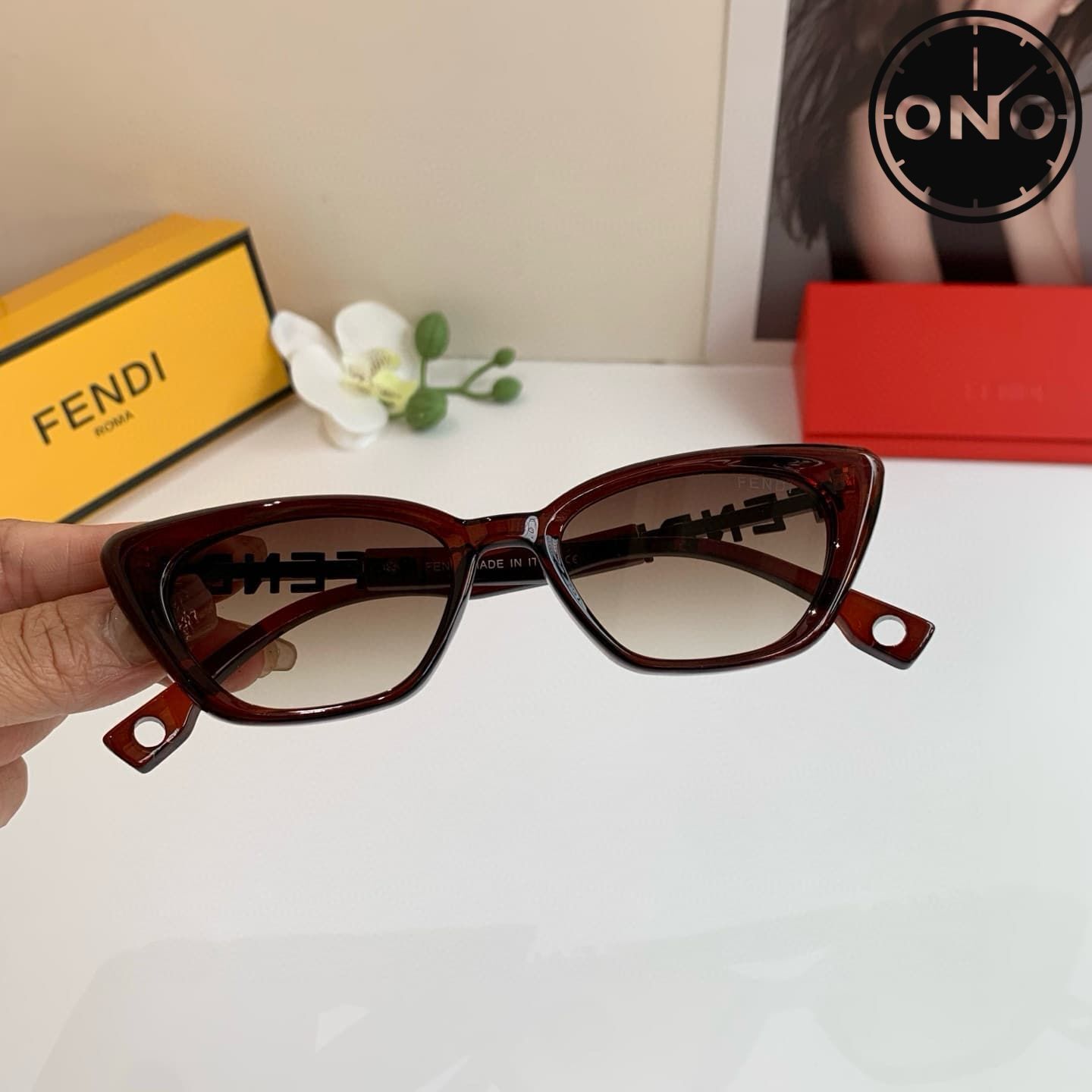 fendi-glasses_39_2.jpg