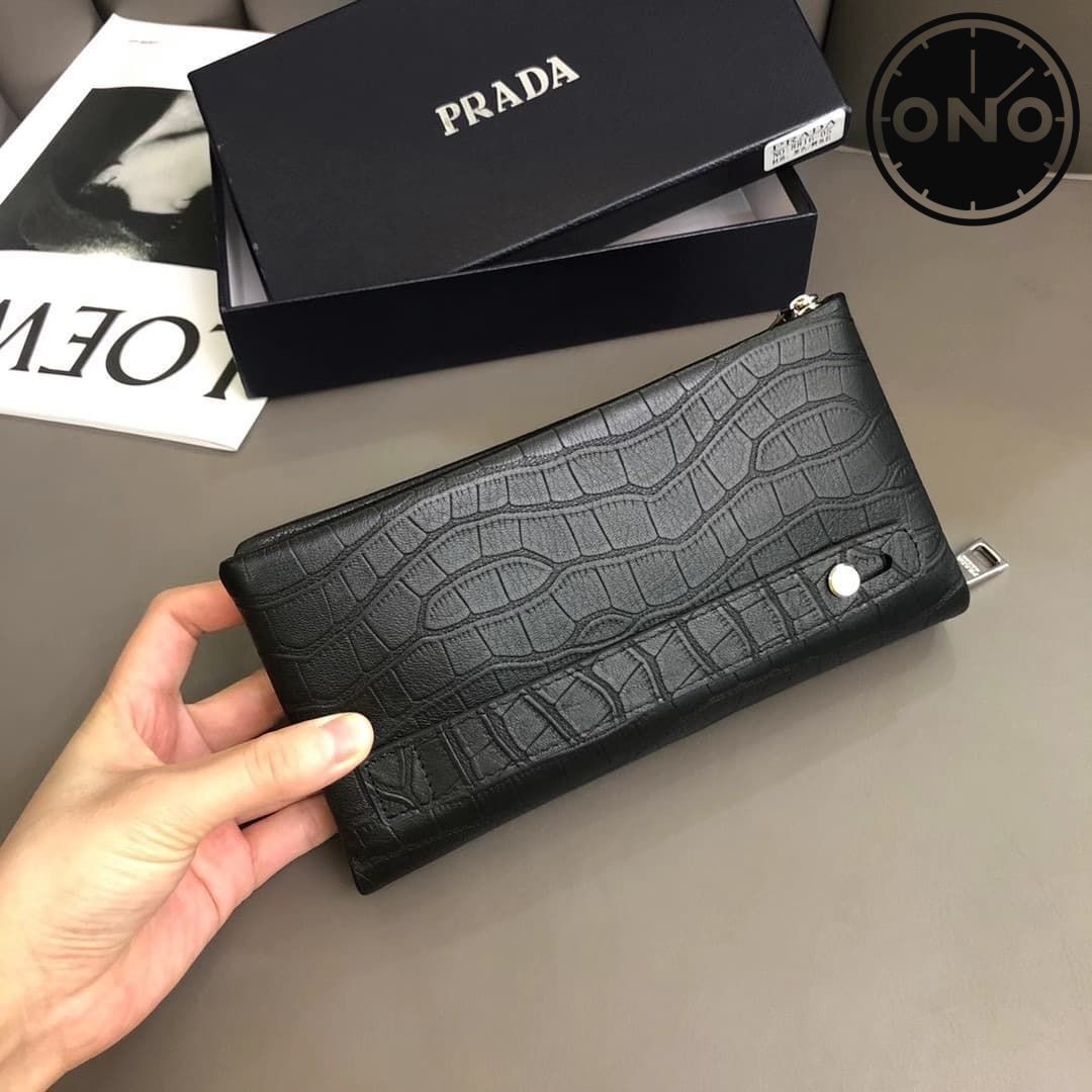 prada_wallet_24_1.jpg