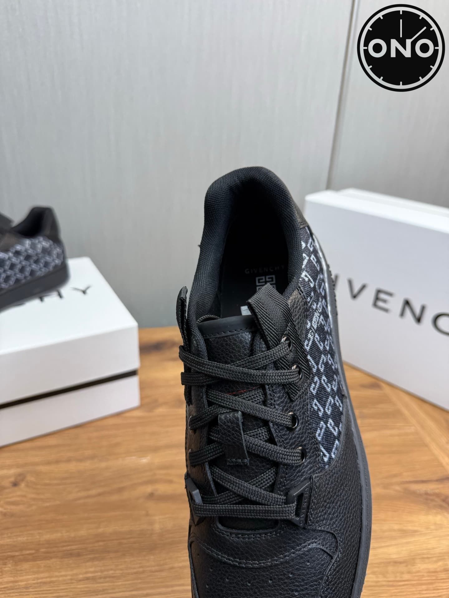 givenchy-casual-shoes_35_8.jpg