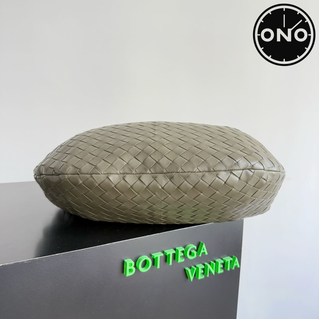 bottega_veneta_women_66_2.jpg