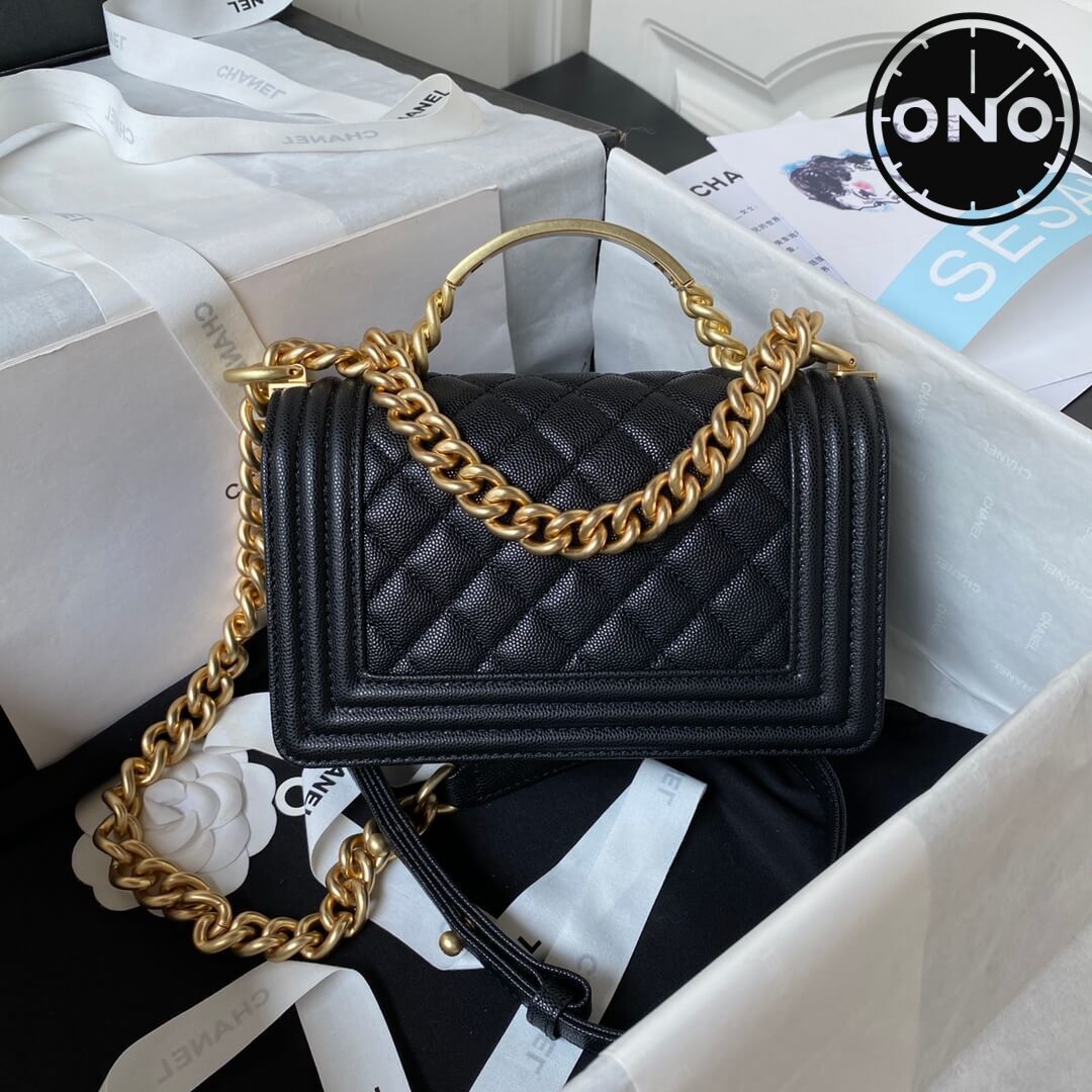 chanel_women_71_1.jpg
