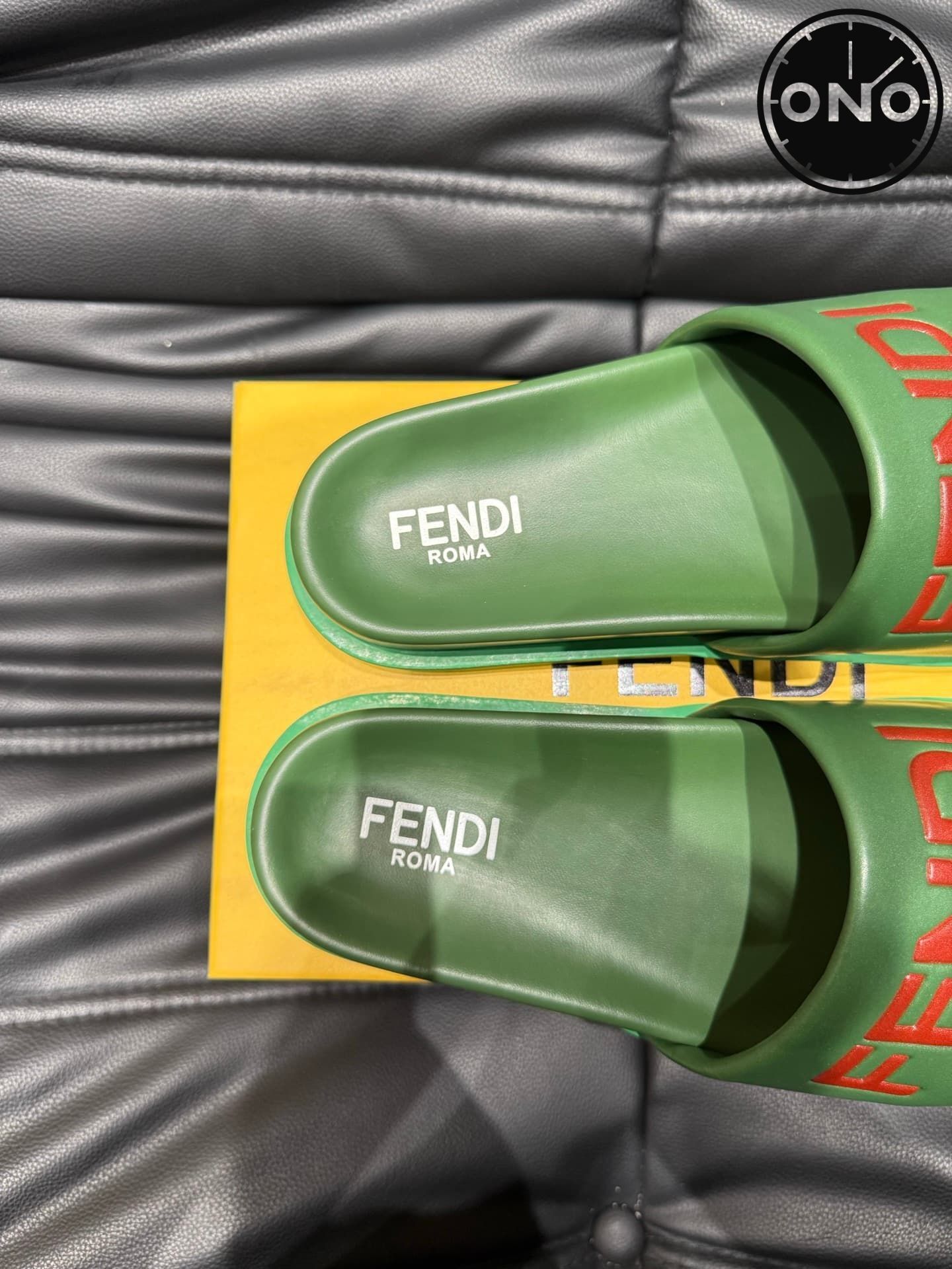 fendi-slippers_33_7.jpg