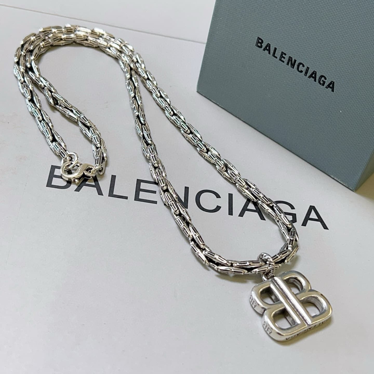 balenciaga-necklace_47_5.jpg