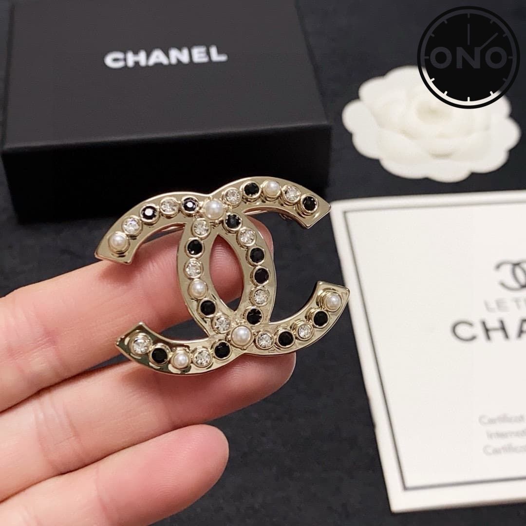 chanel-brooch_2_7.jpg