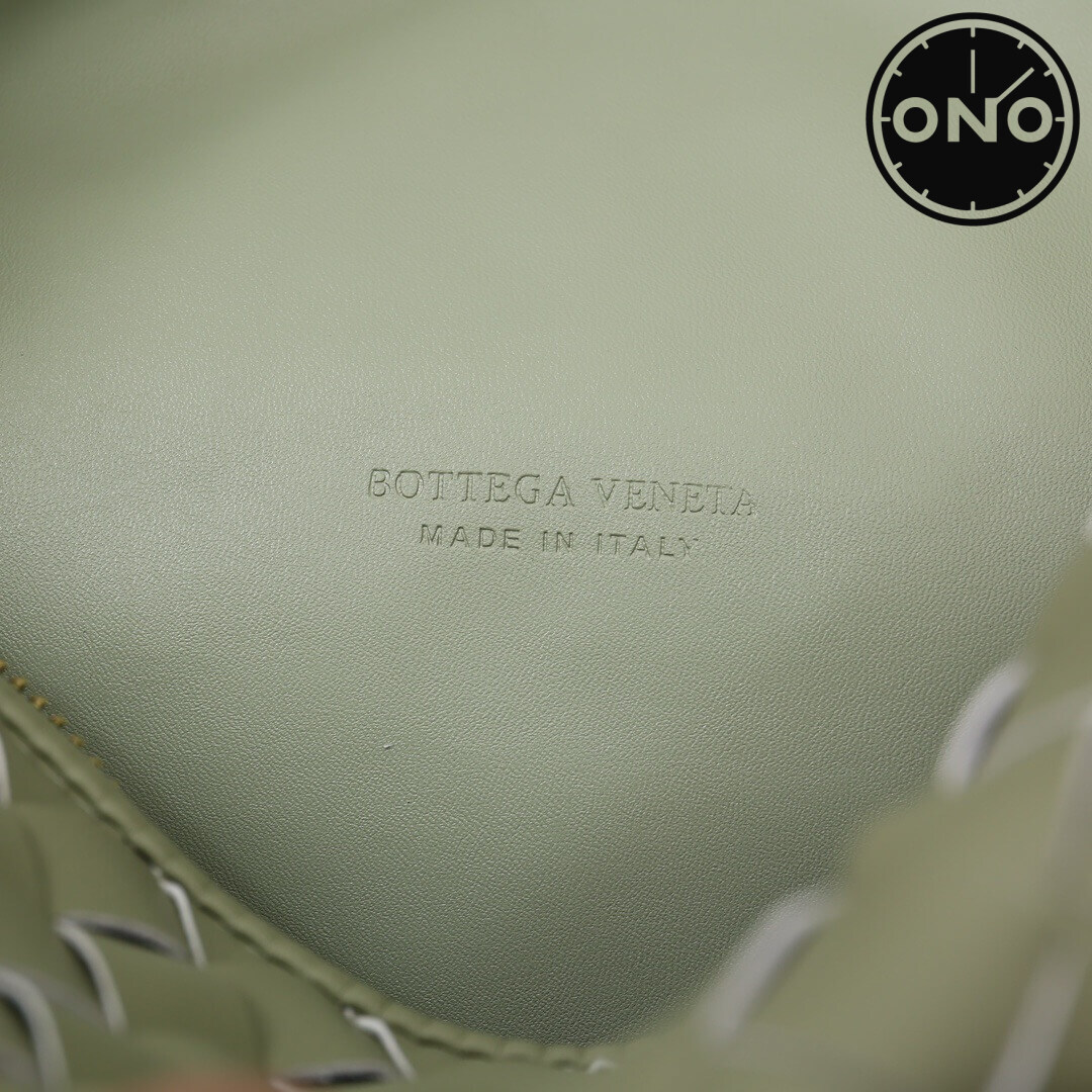 bottega_veneta_women_102_7.jpg