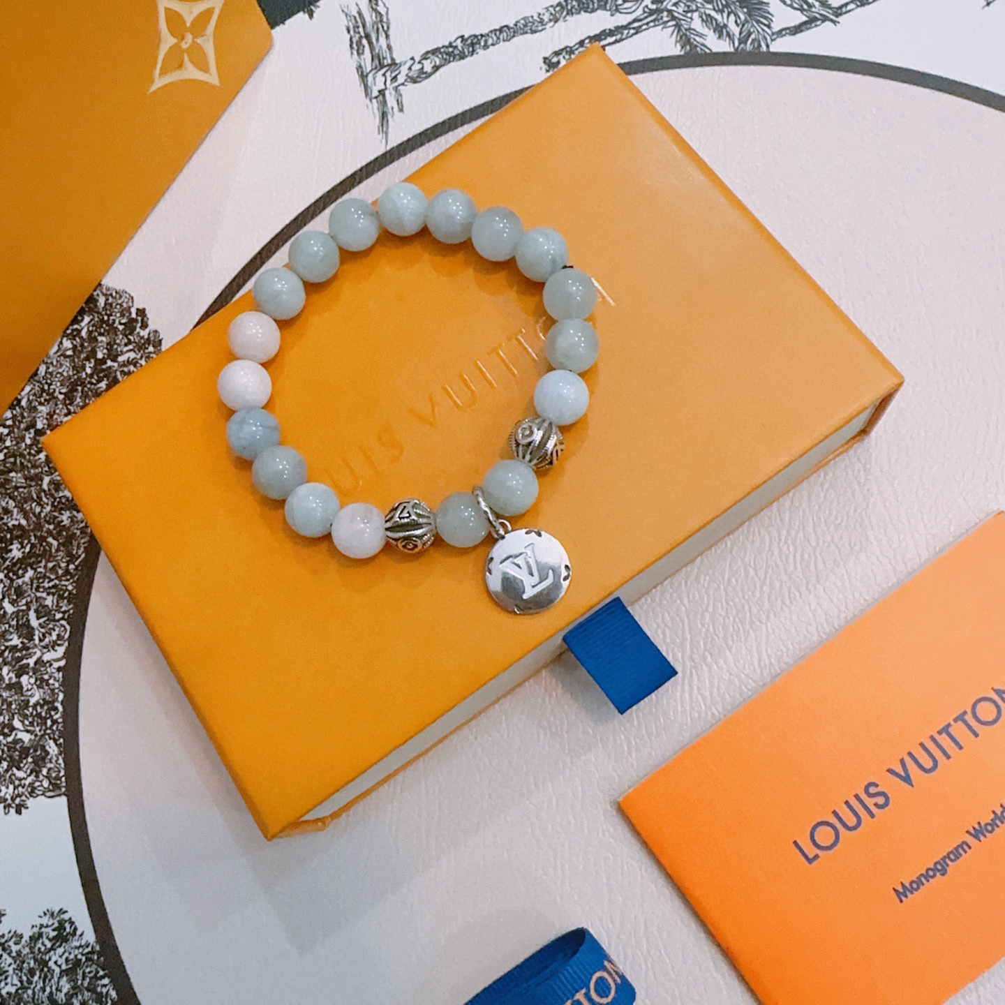 lv-bracelet_22_1.jpg