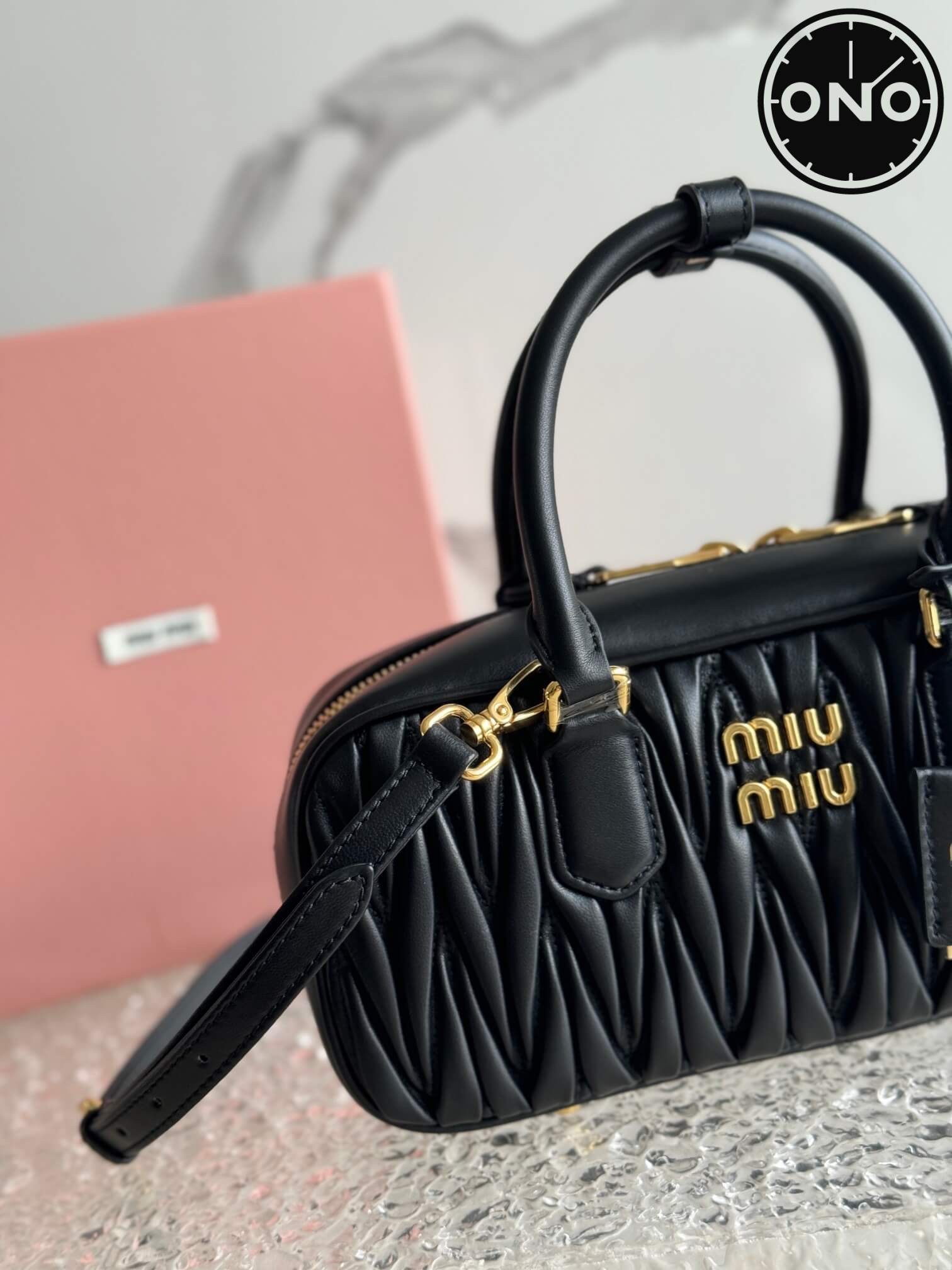miumiu_women_52_3.jpg