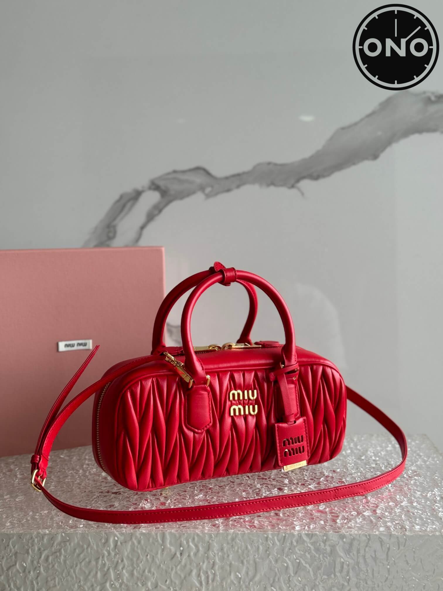miumiu_women_53_1.jpg