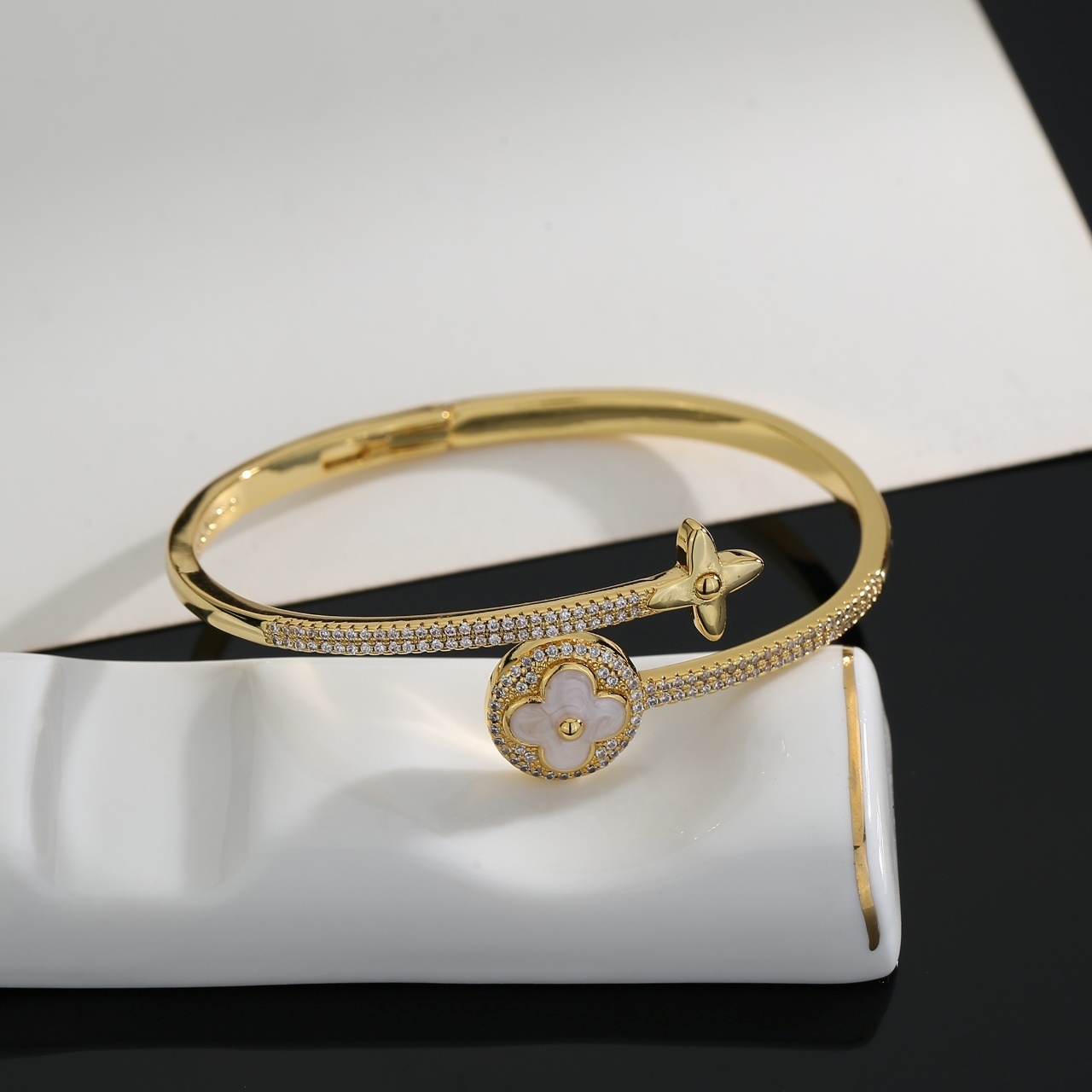 lv-bracelet_19_3.jpg