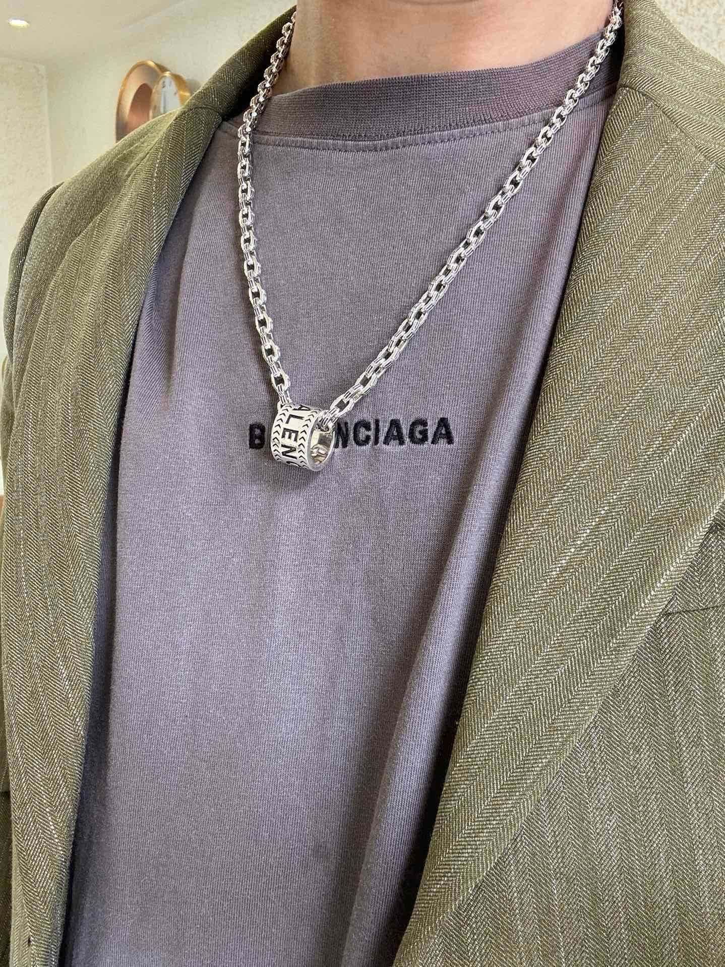 balenciaga-necklace_10_3.jpg