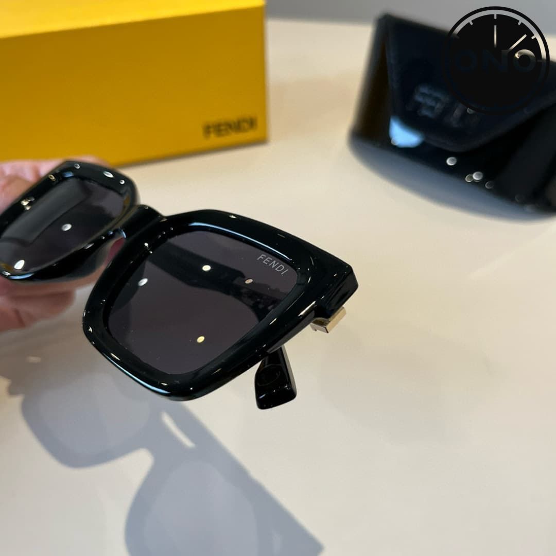 fendi-glasses_4_4.jpg