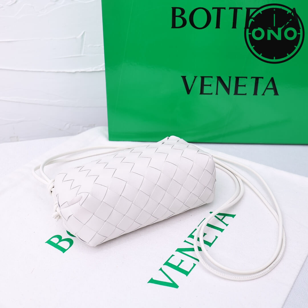 bottega_veneta_women_173_3.jpg