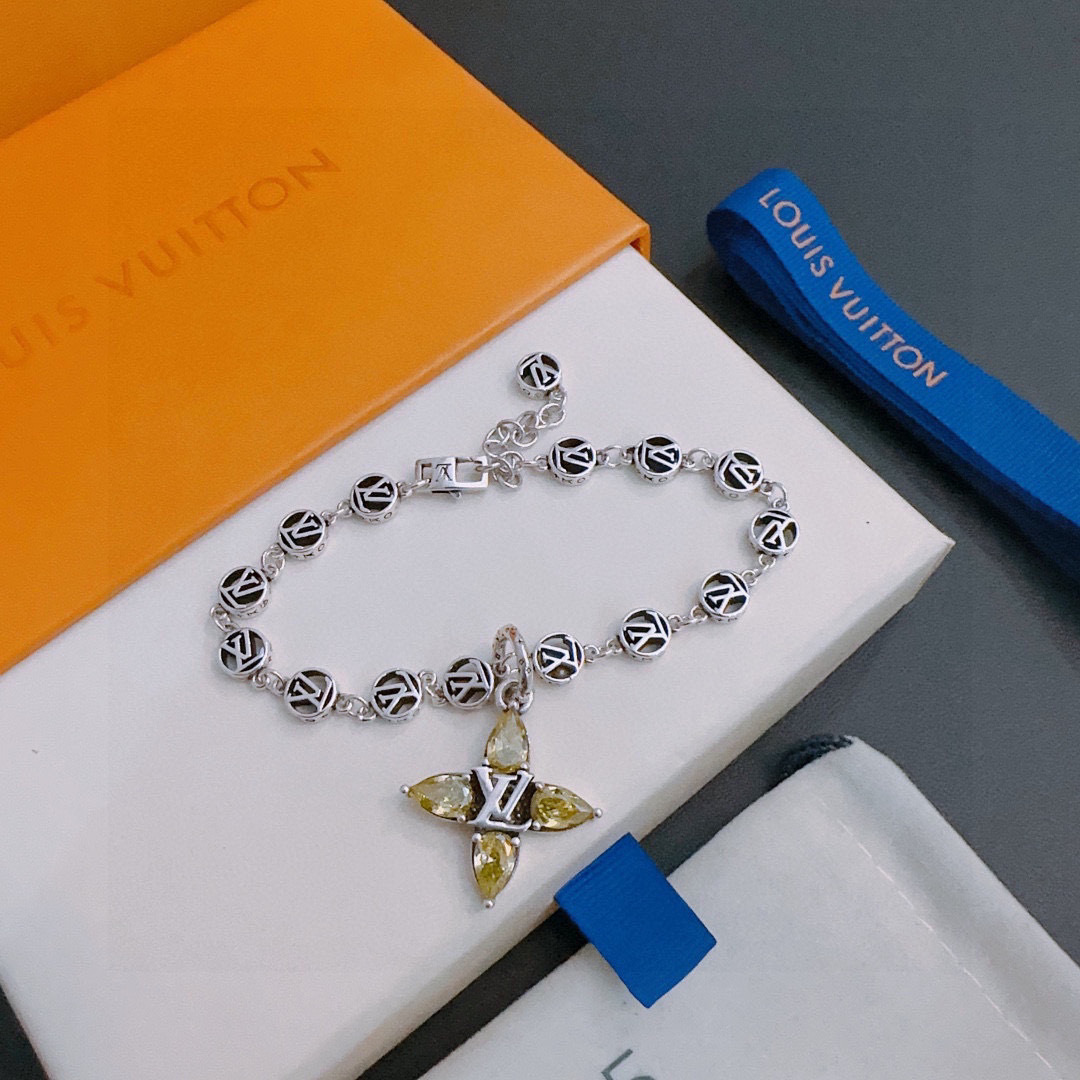 lv-bracelet_36_2.jpg