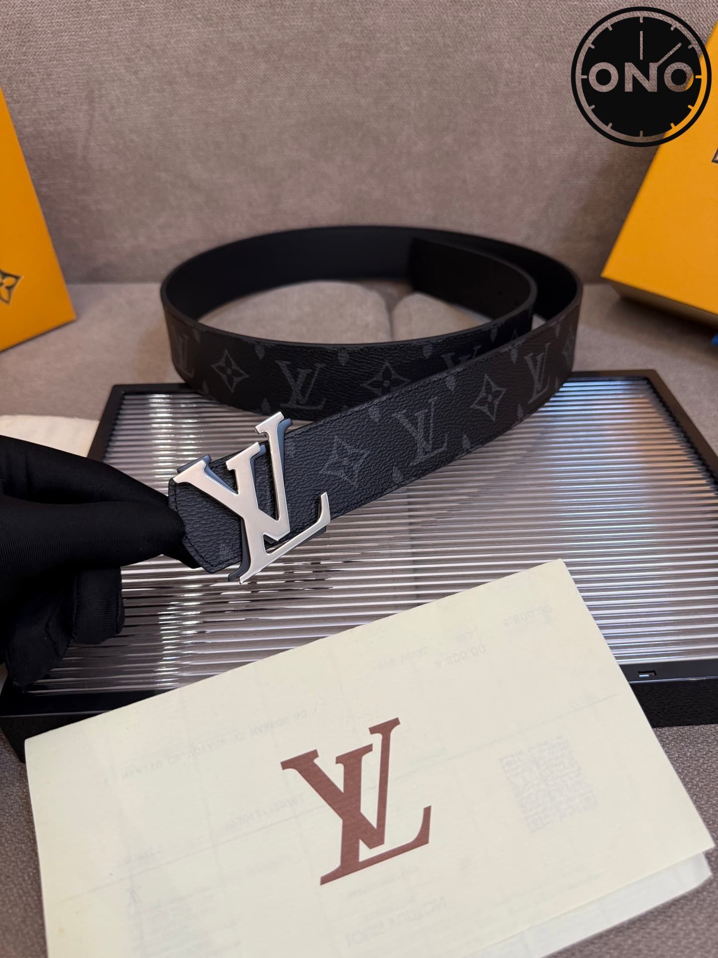 lv_belt_119_1.jpg