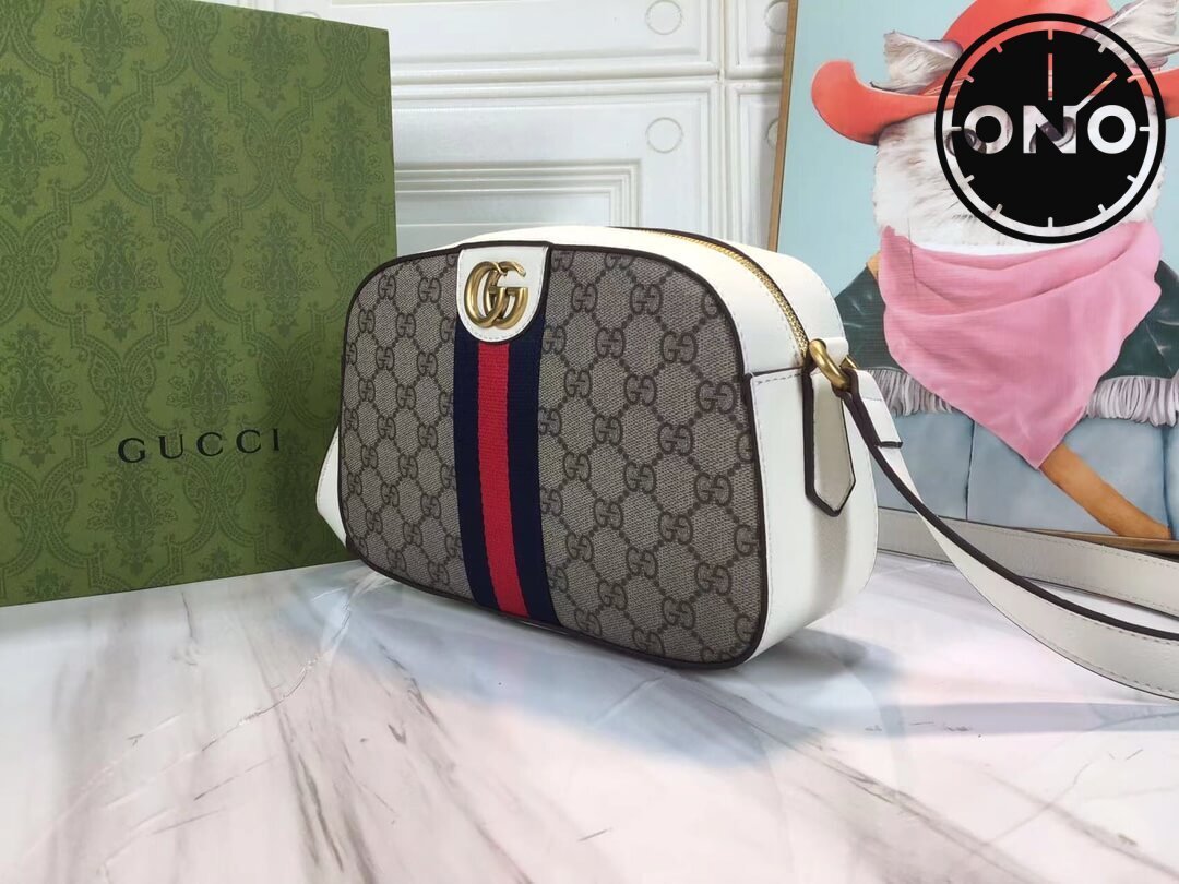 gucci_women_29_2.jpg