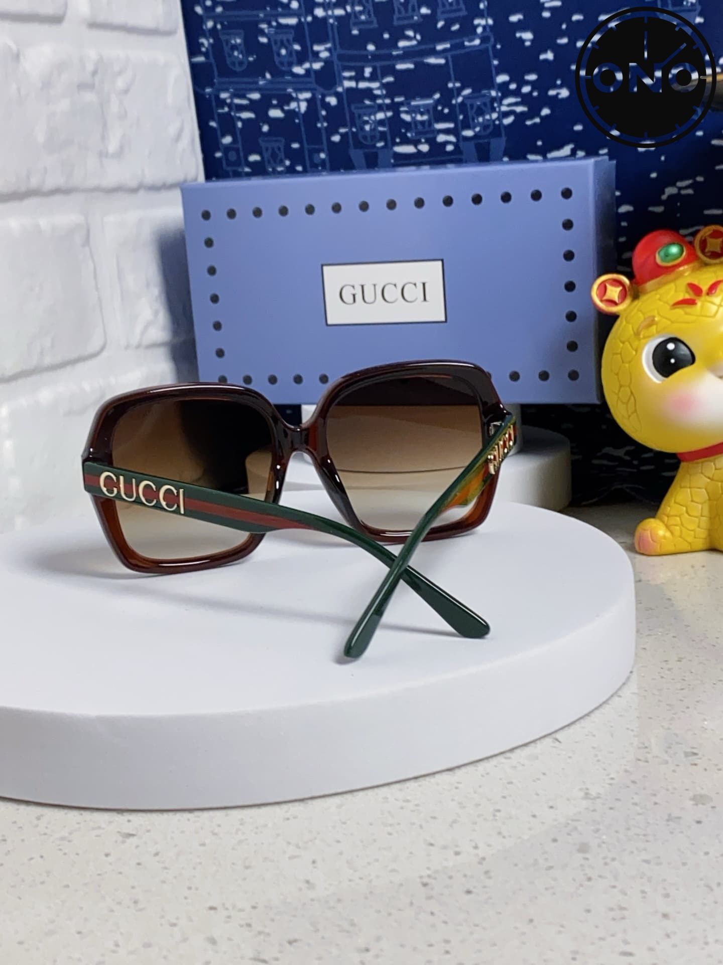 gucci-glasses_25_2.jpg