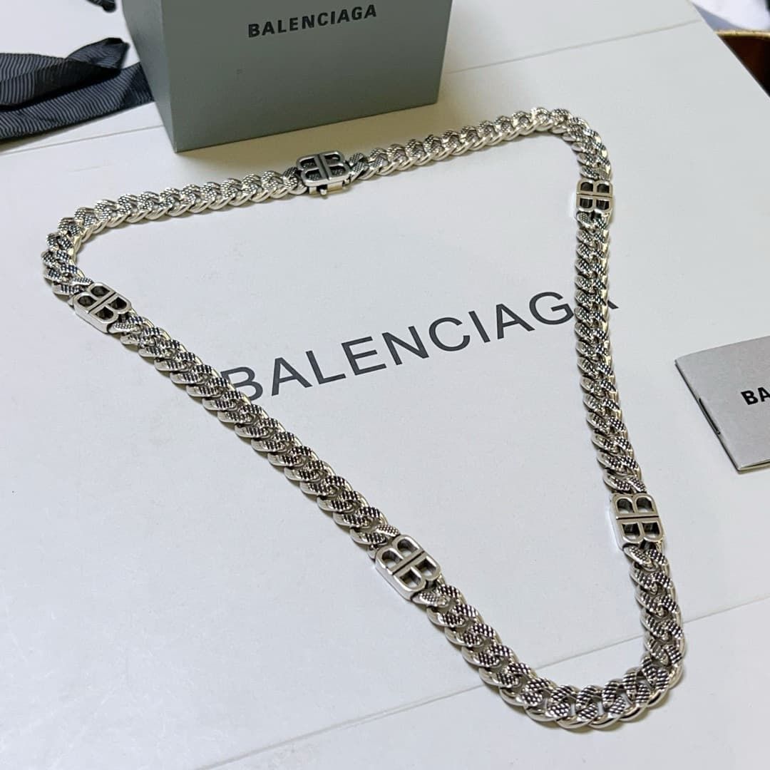 balenciaga-necklace_53_7.jpg