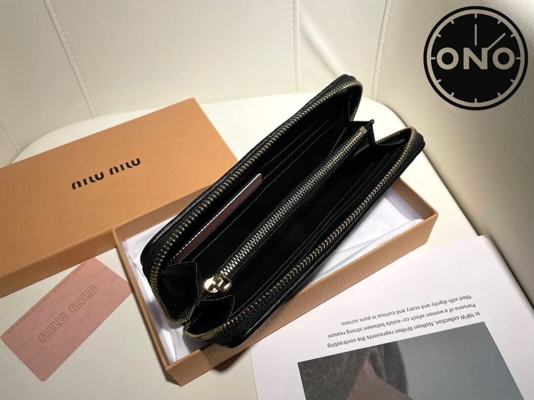 miumiu_wallet_12_6.jpg