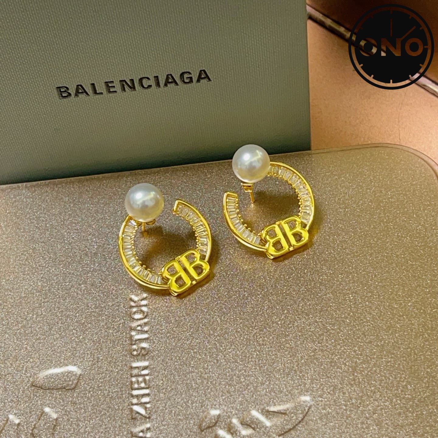balenciaga-earrings_3_3.jpg