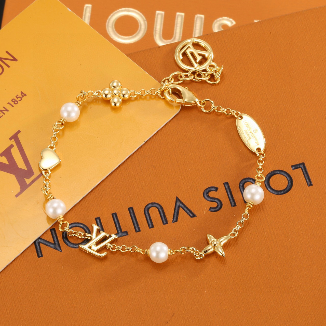 lv-bracelet_18_1.jpg