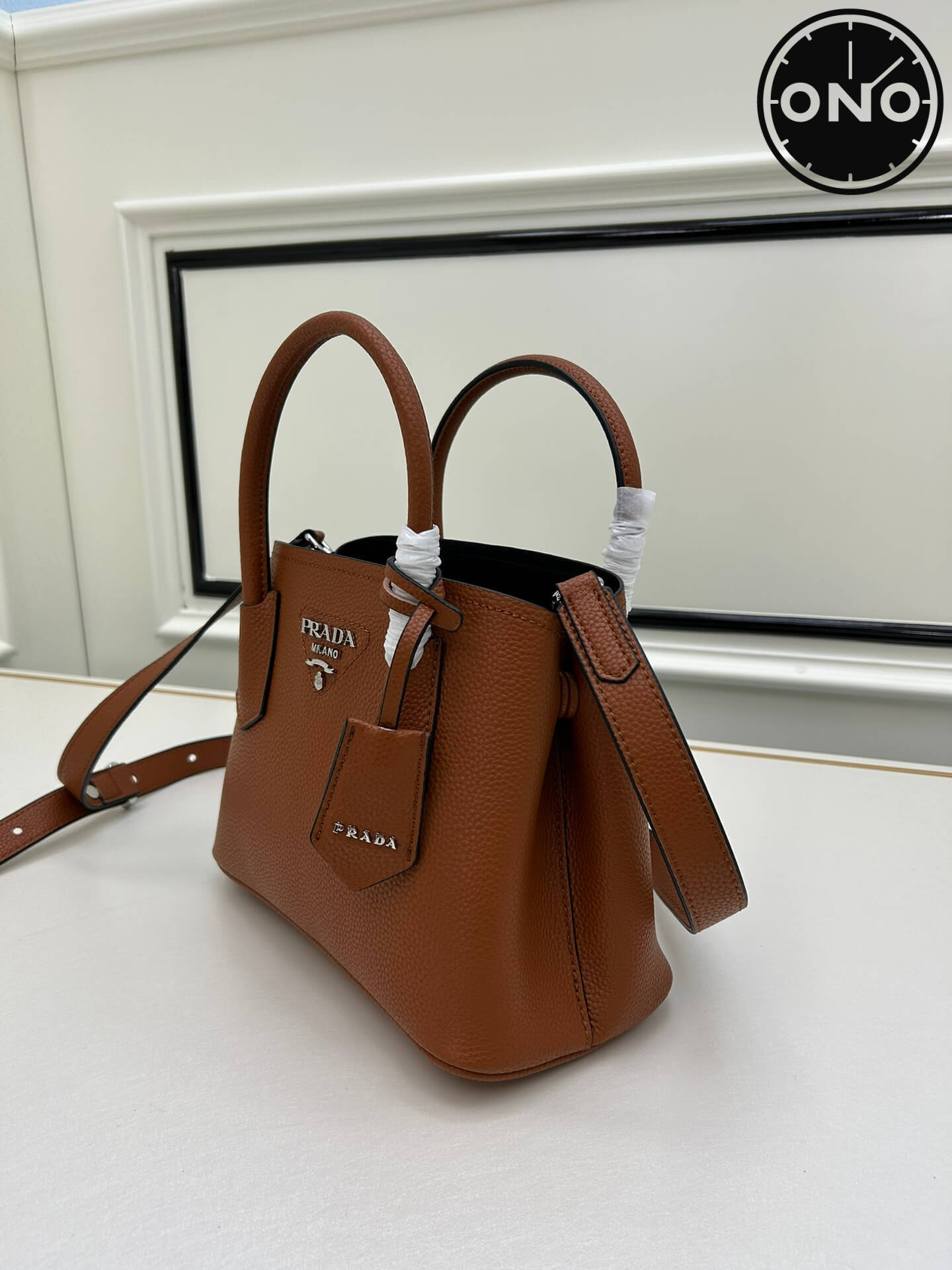prada_women_87_1.jpg