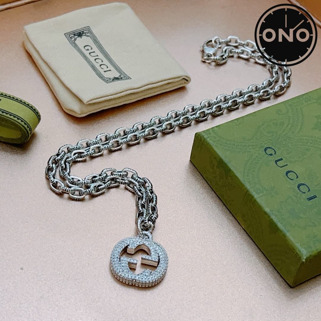 gucci-necklace_100_4.jpg