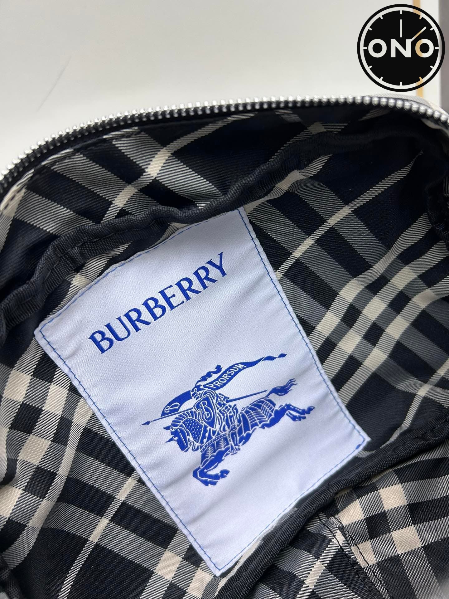 burberry_women_43_7.jpg