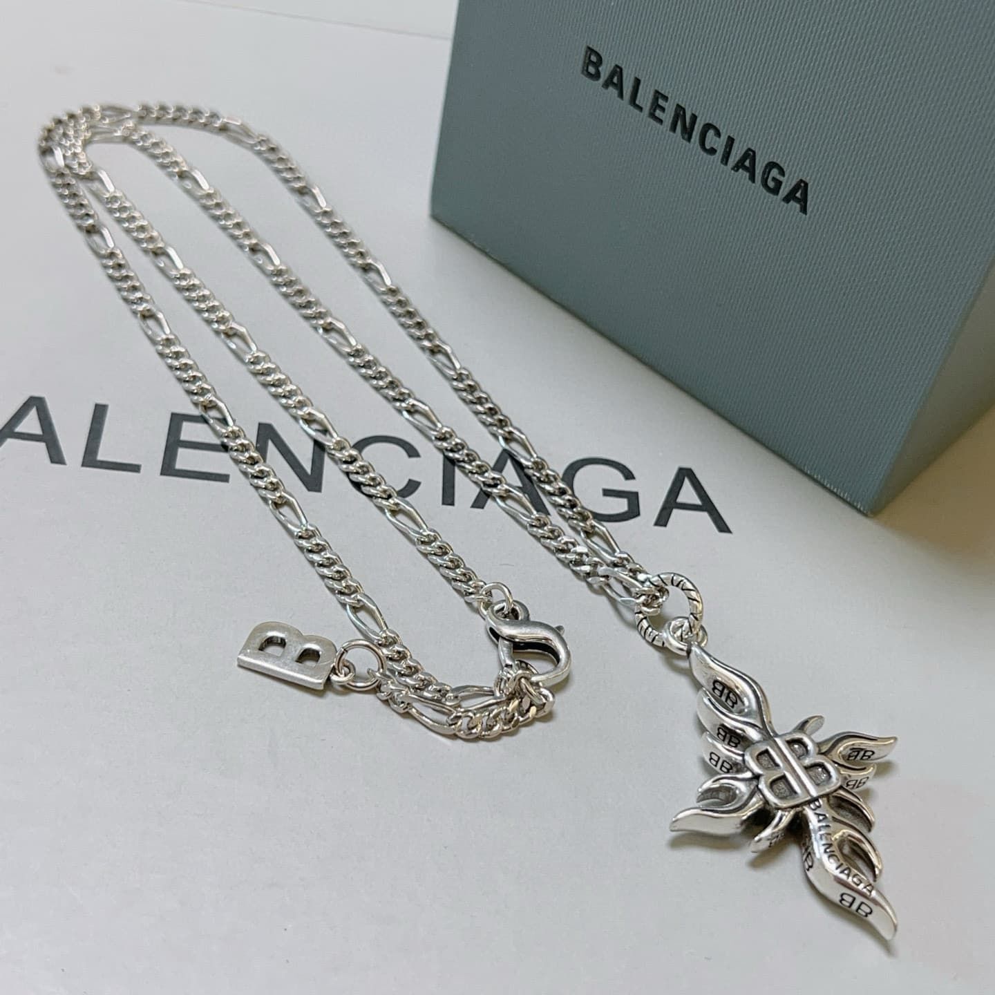 balenciaga-necklace_45_6.jpg