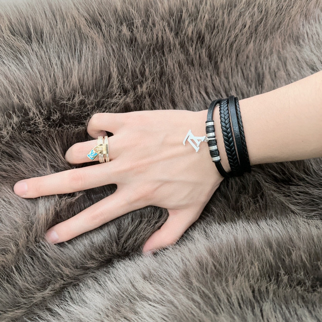 lv-bracelet_5_6.jpg
