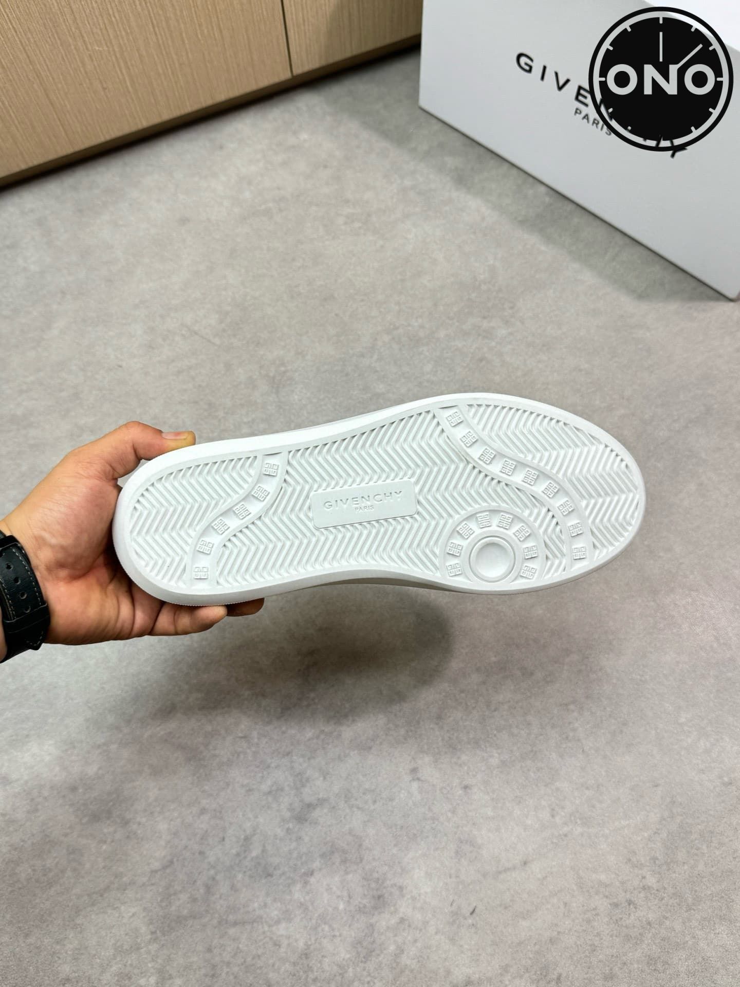 givenchy-casual-shoes_5_8.jpg