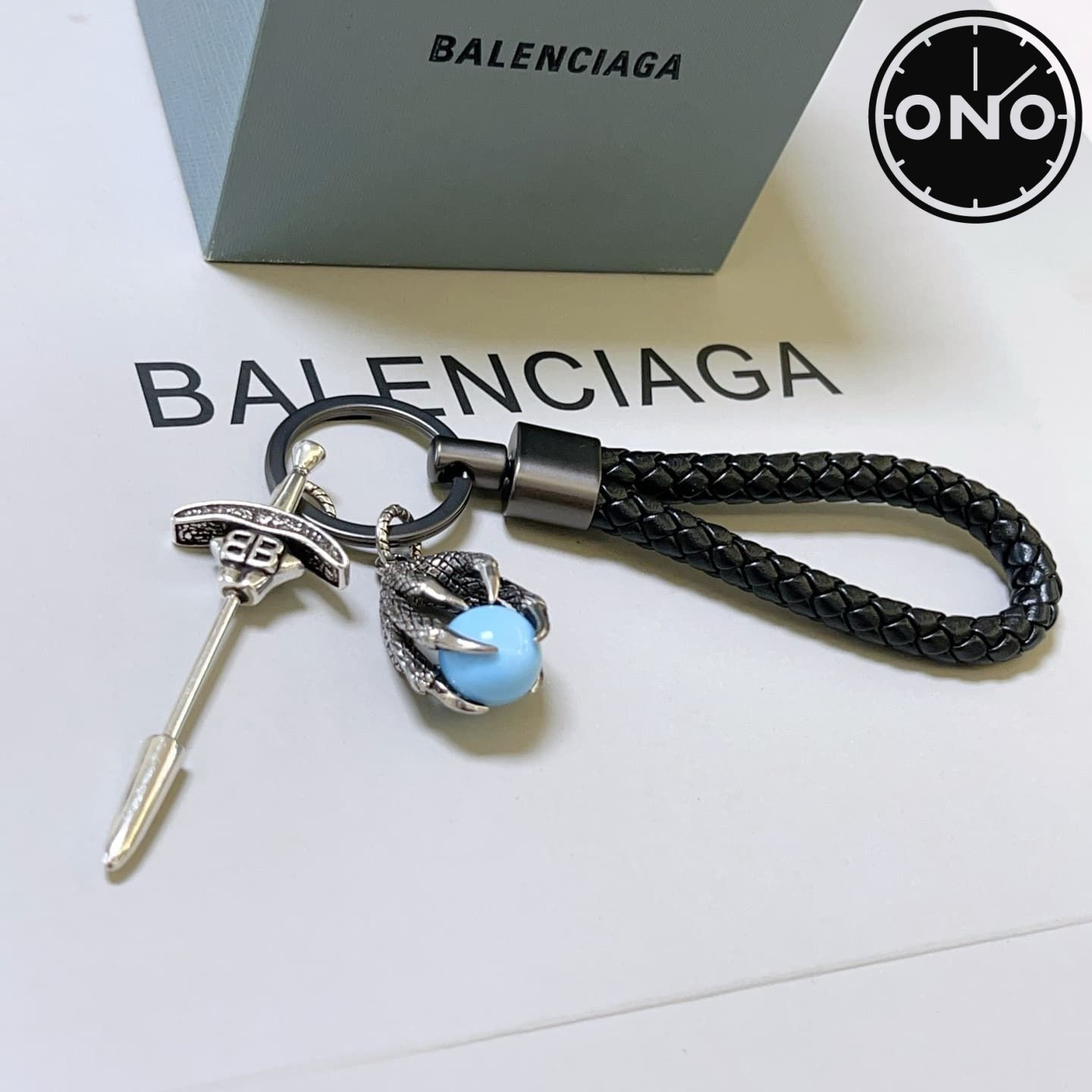 balenciaga-clasp_66_4.jpg