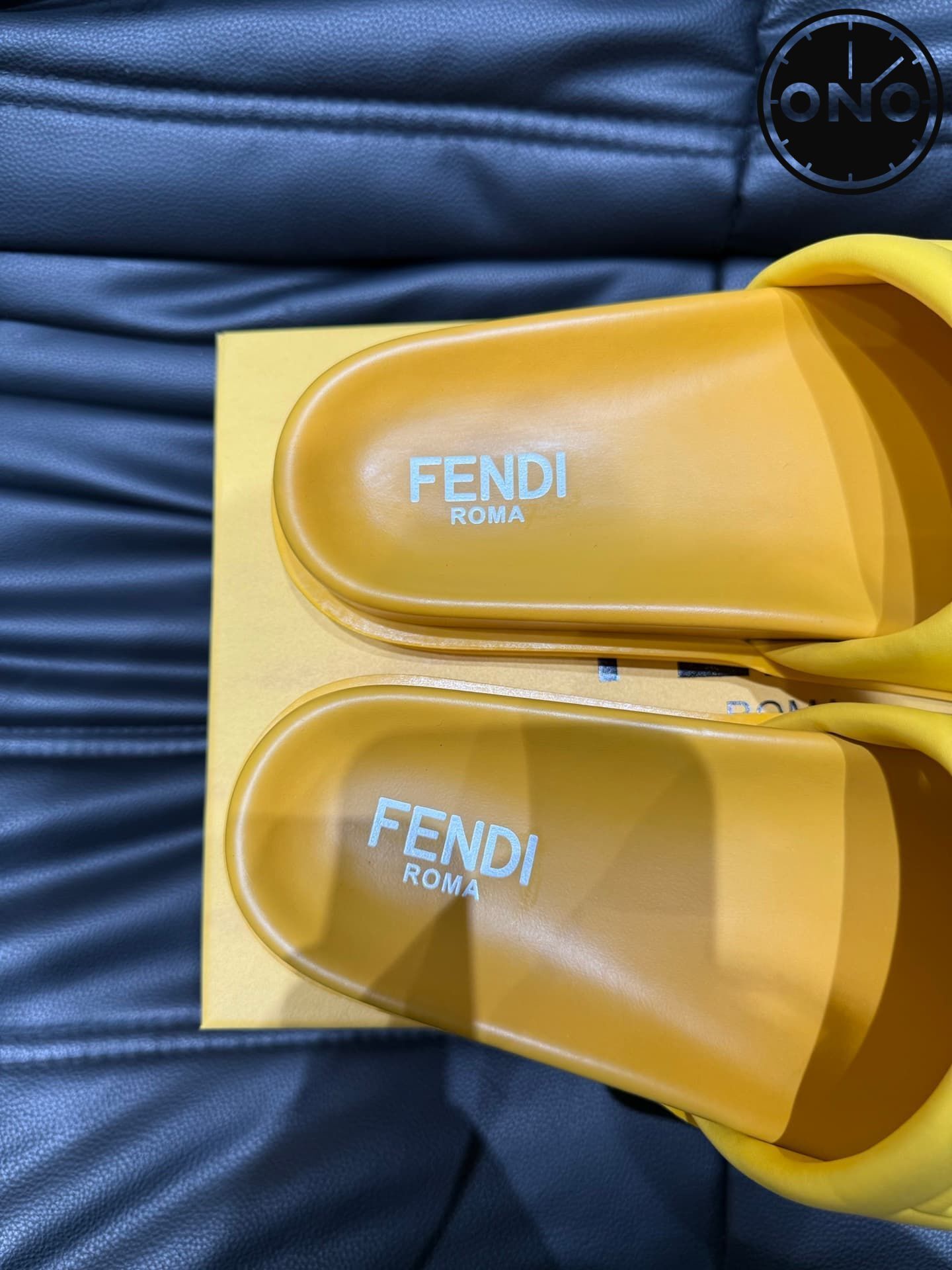 fendi-slippers_35_6.jpg