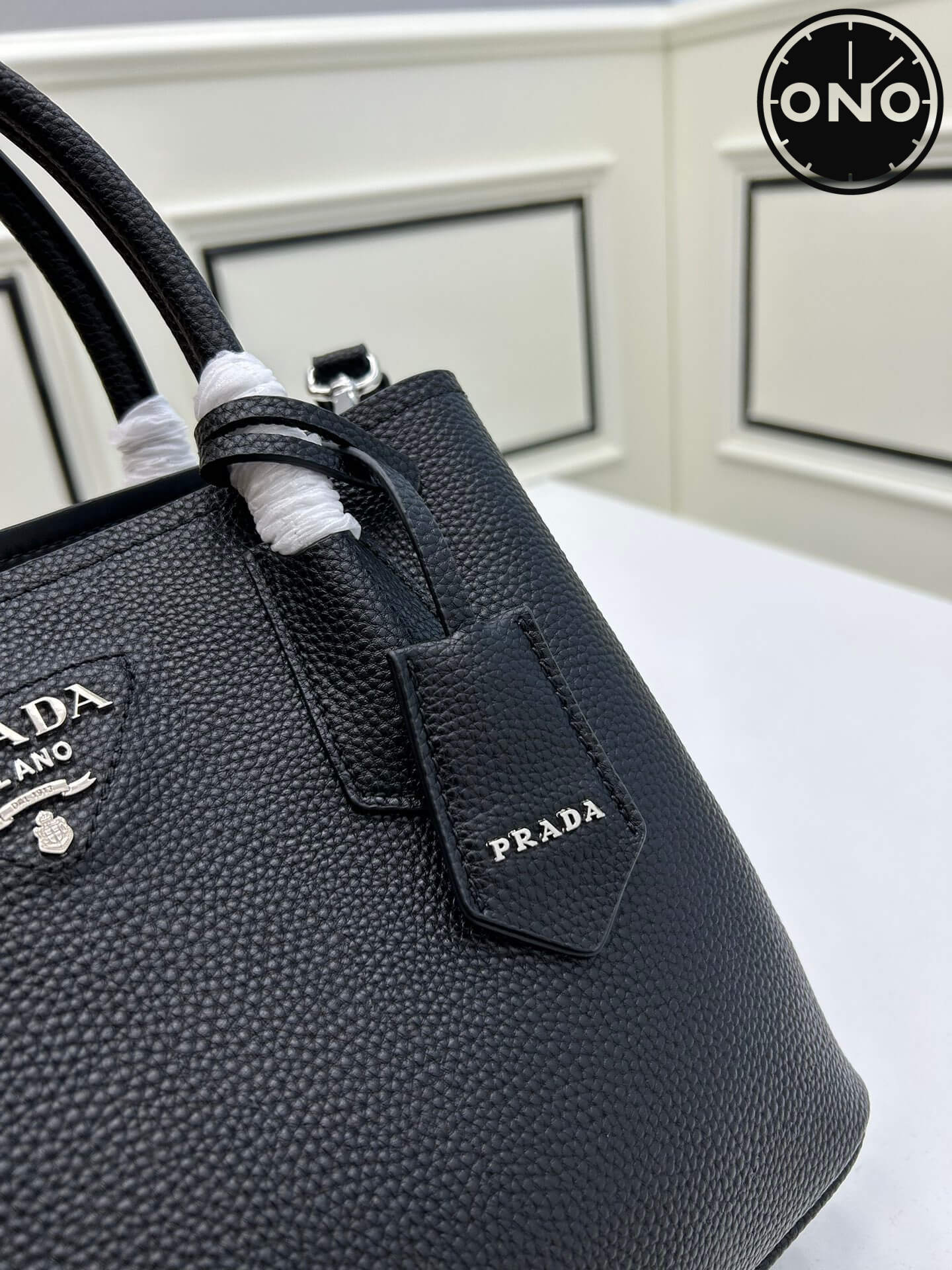 prada_women_77_5.jpg