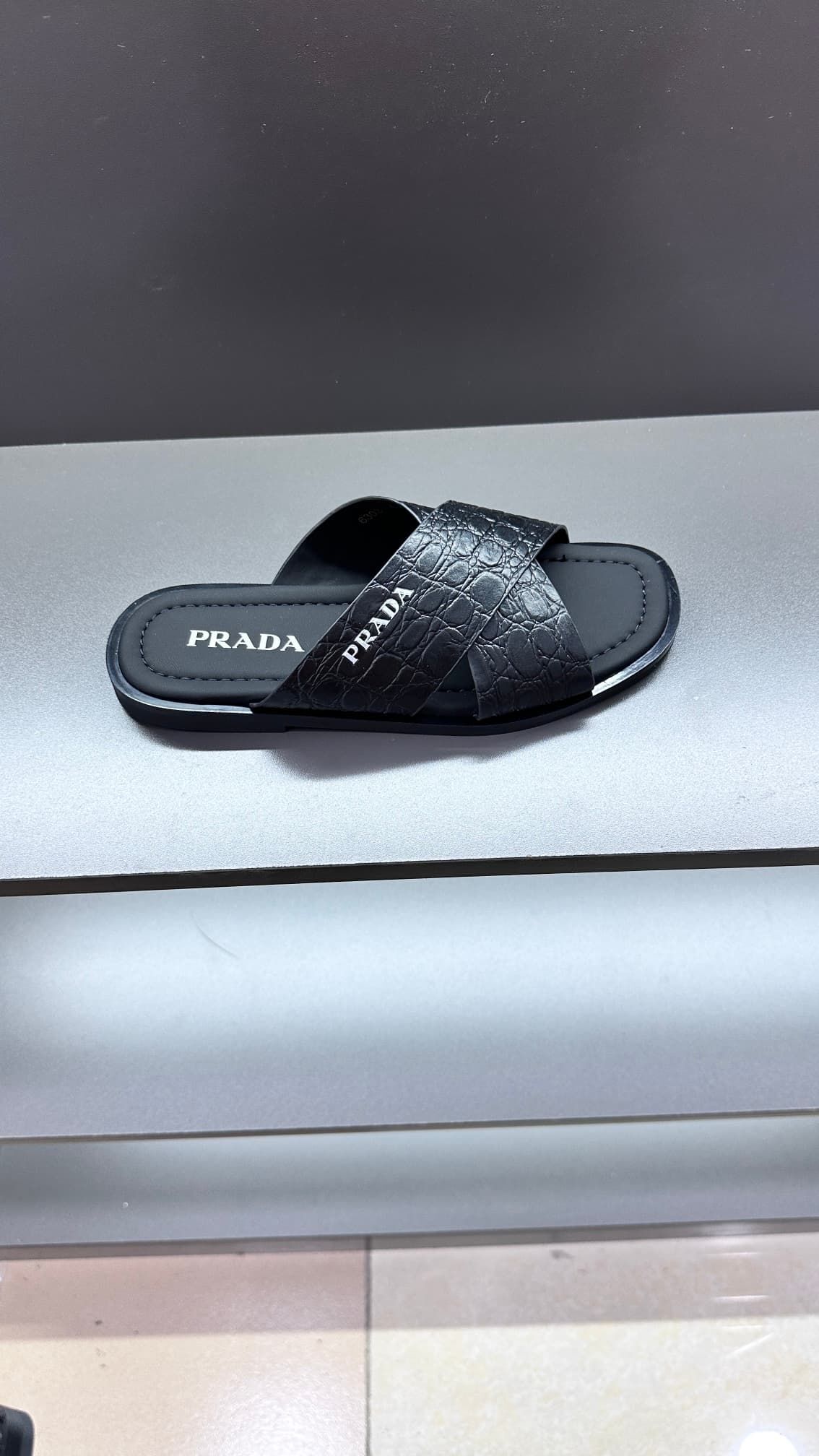 prada-slippers_48_4.jpg