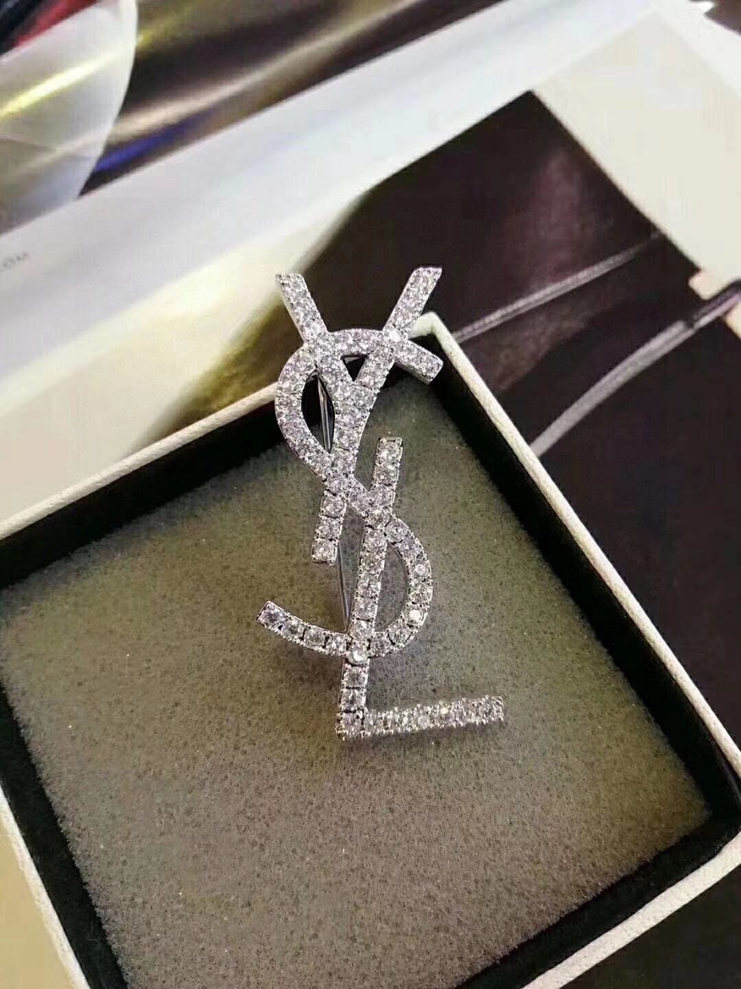 ysl-brooch_28_8.jpg