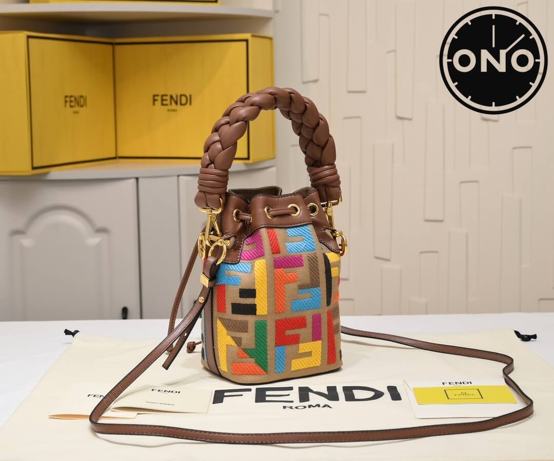 fendi_women_76_1.jpg