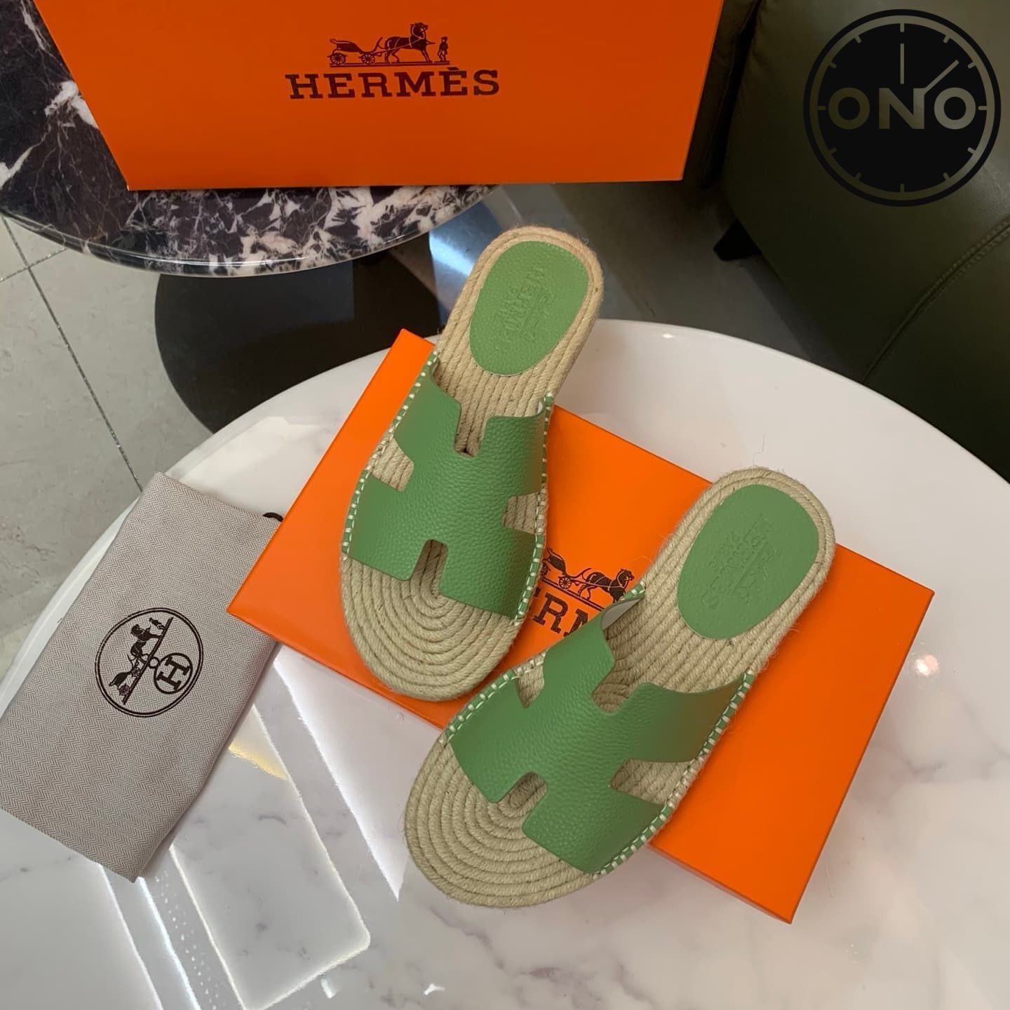 hermes-slippers_39_1.jpg