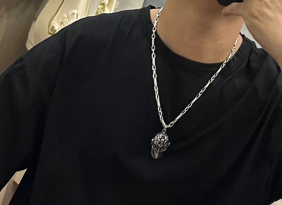 lv-necklace_8_8.jpg