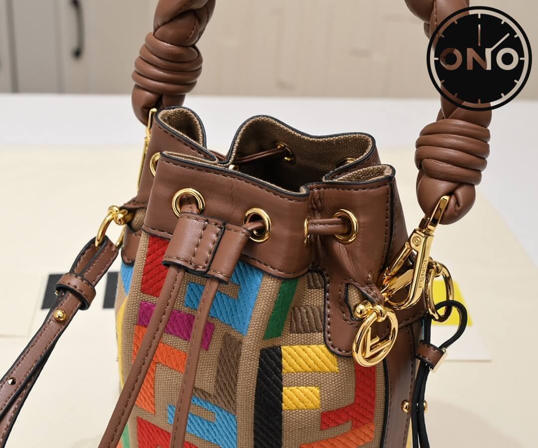 fendi_women_76_4.jpg