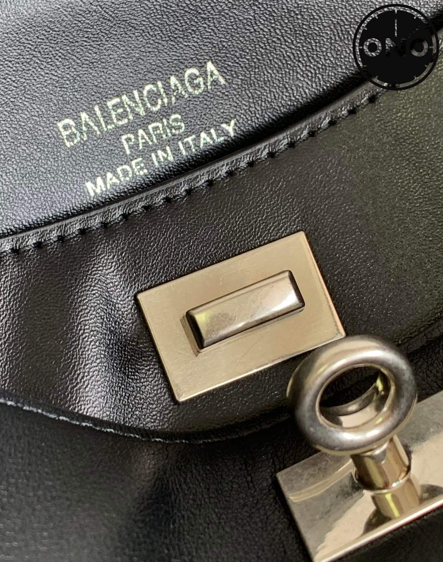 balenciaga_women_88_8.jpg