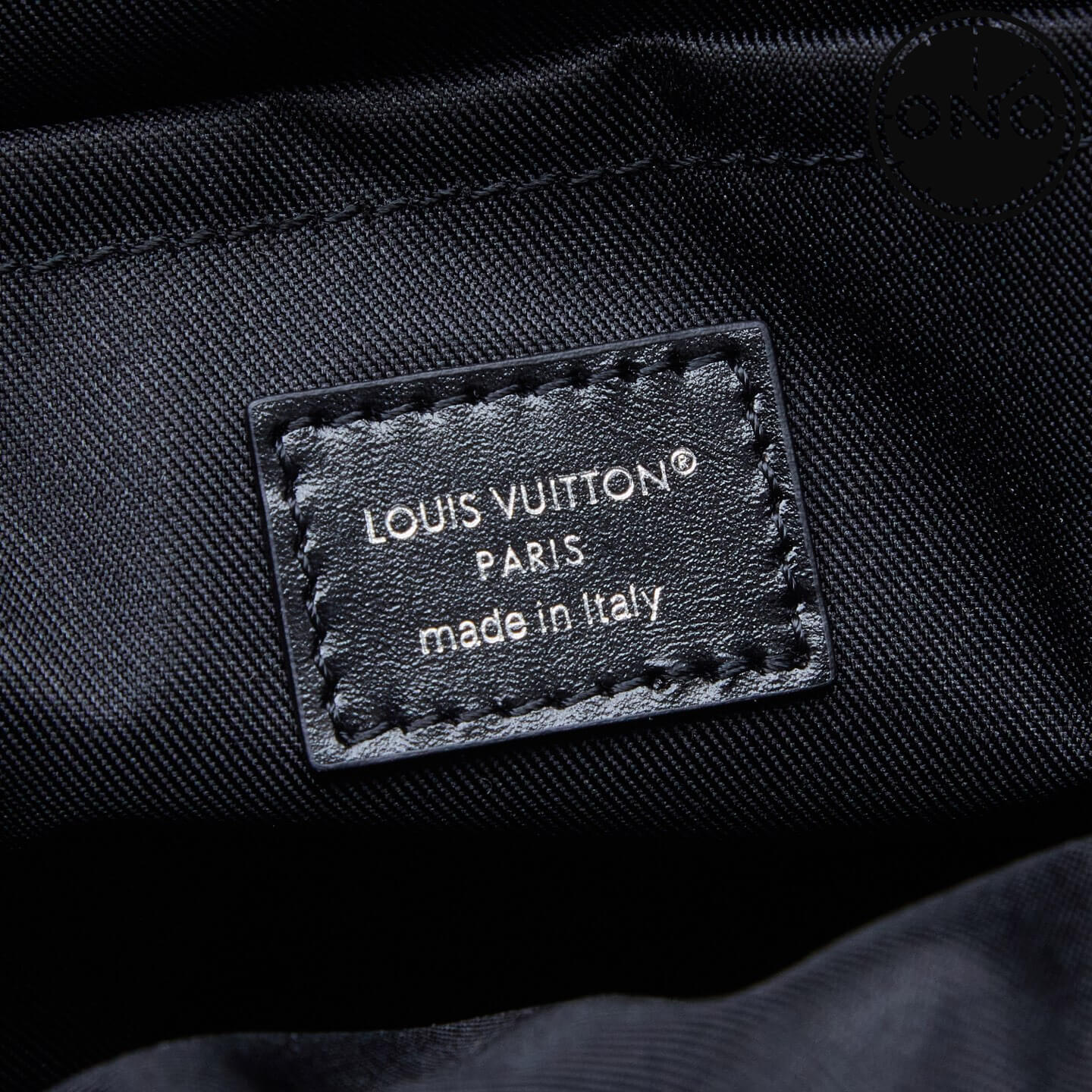 lv_womens_63_8.jpg